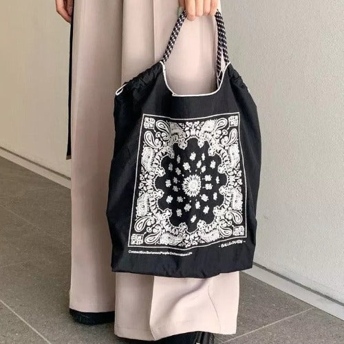 Ball & Chain Embroidery Waterproof Folding Eco-friendly Bag Shopping Bag,Black Series