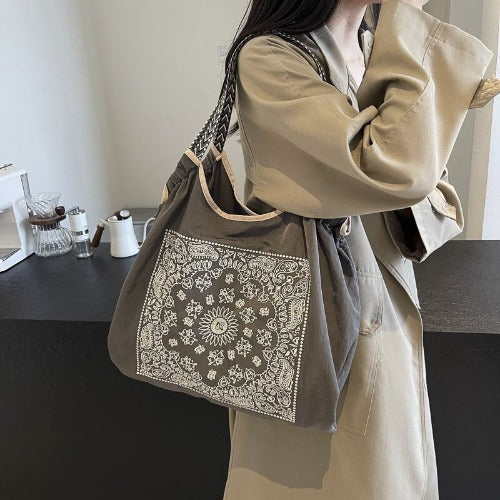 Embroidered Shopping Bag Cute Large Capacity,Rattan flower